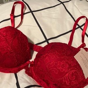 Lace push-up bra